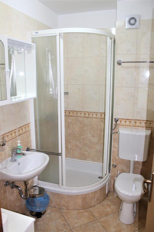 City Center Apartments Miro Макарска Екстериор снимка