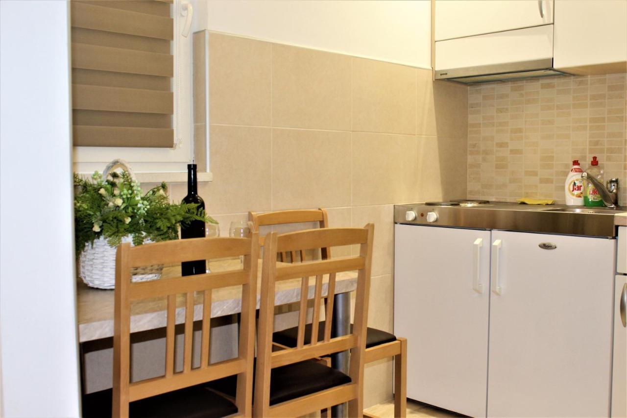 City Center Apartments Miro Макарска Екстериор снимка