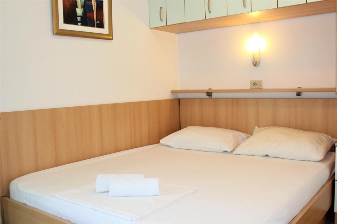 City Center Apartments Miro Макарска Екстериор снимка