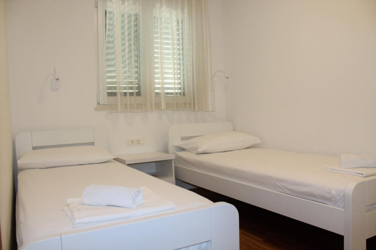 City Center Apartments Miro Макарска Екстериор снимка