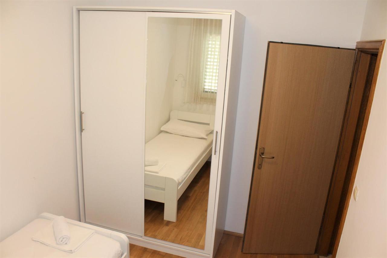 City Center Apartments Miro Макарска Екстериор снимка