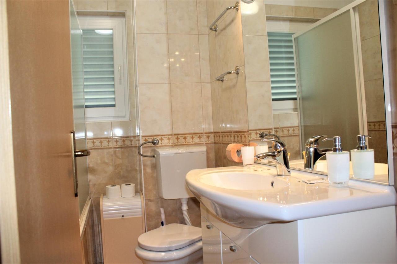 City Center Apartments Miro Макарска Екстериор снимка